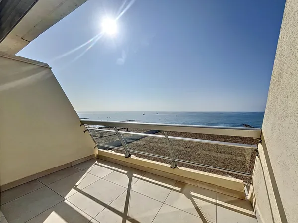 CARNON PLAGE - T2 Première ligne Mer Vue panoramique 180 