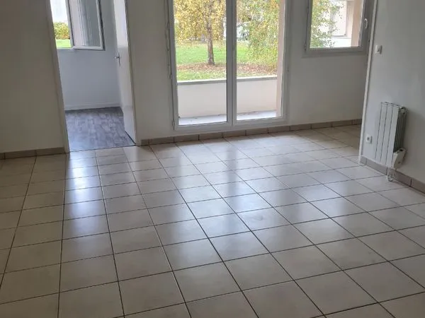 T2Bis proche gare résidence sécurisée 