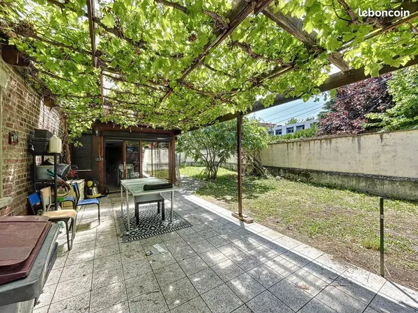 Maison 6 pièces 180 m² 