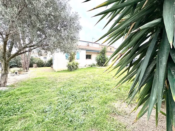 Maison de plain-pied 5 pièces 133 m² 