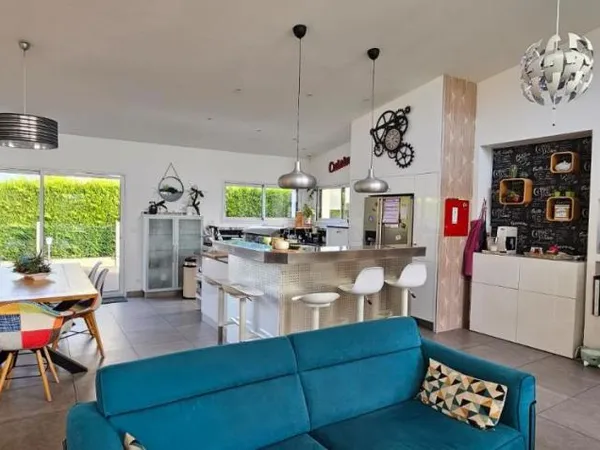 Maison 7 pièces 174 m² 
