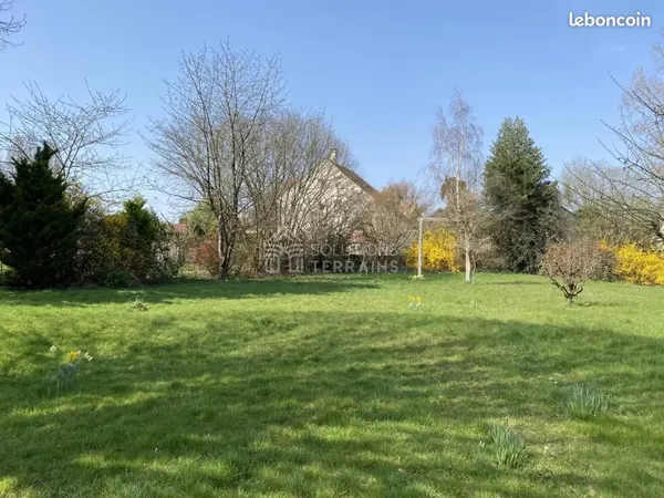 Terrain 1 050 m² Les Molieres 
