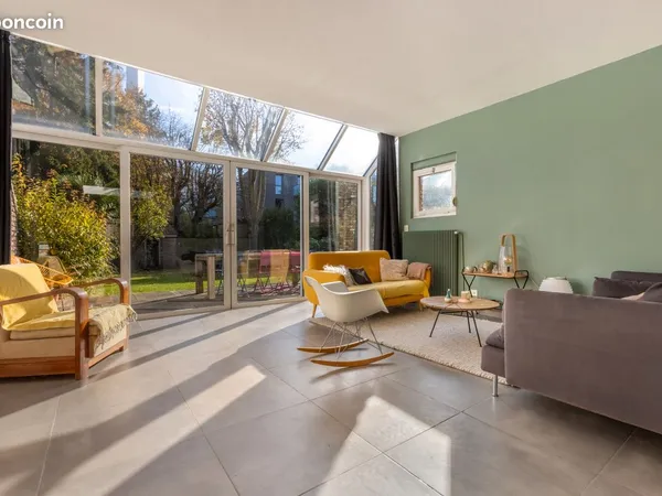 Très grande maison rare à Lambersart - 14 pièces - 275m² (incluant potentiellement du locatif) 