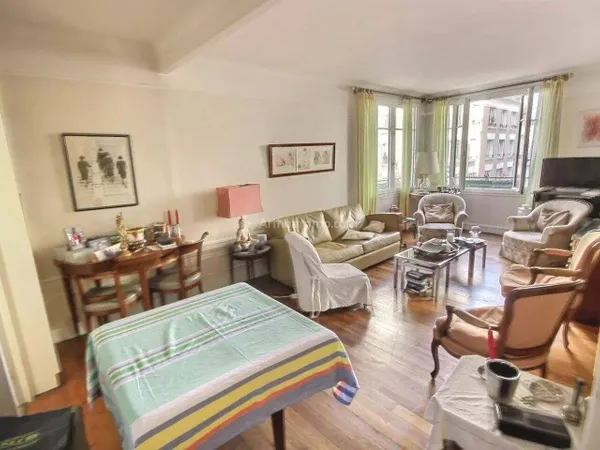 Appartement 3 pièces 82 m² 