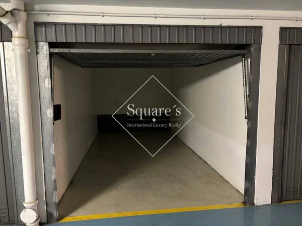 Parking 13 m² 