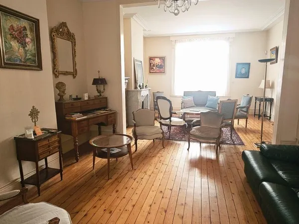 Maison 8 pièces 190 m² 