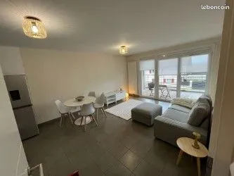Beau T2 lumineux de 50m2 