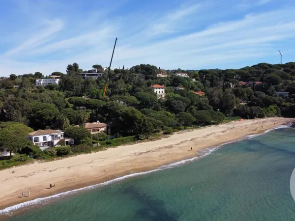 Propriété 180 m² 