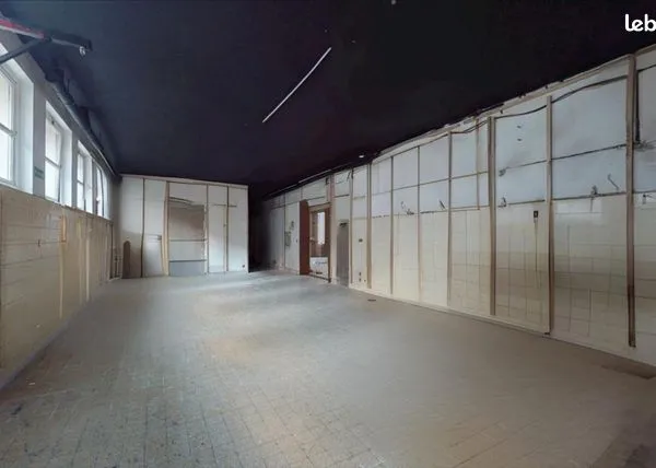 Local commercial 170 m² 