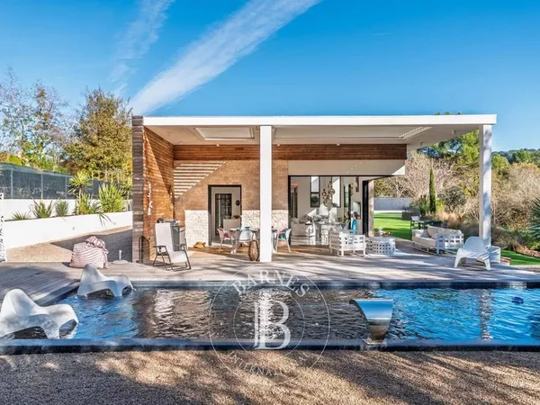 Villa 5 pièces 180 m² 
