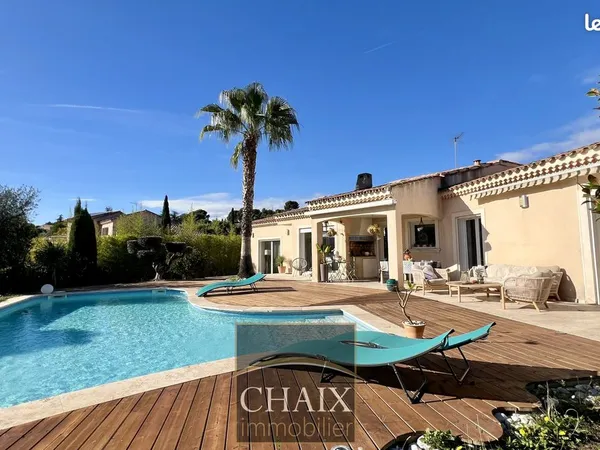 Villa 5 pièces 157 m² 