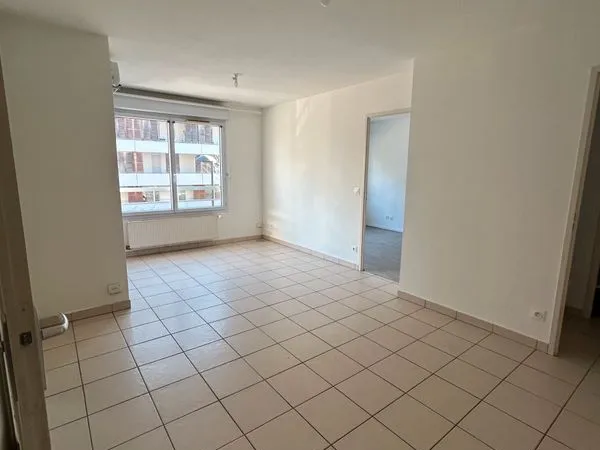 T2, 42m2 avec terrasse et garage 