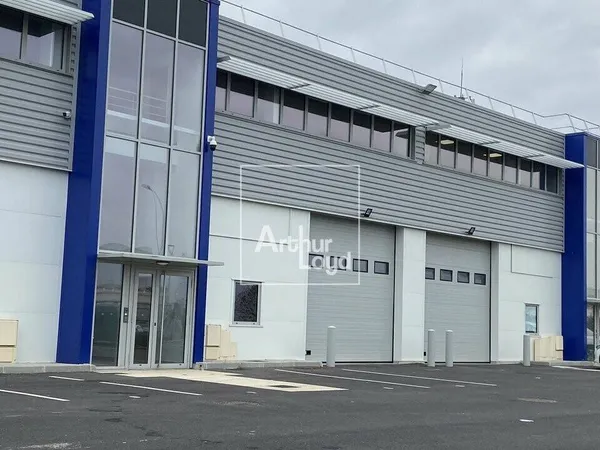Local d'activité 450 m² 