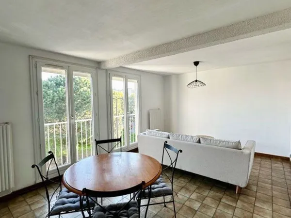 Beau T3 64m² meublé 