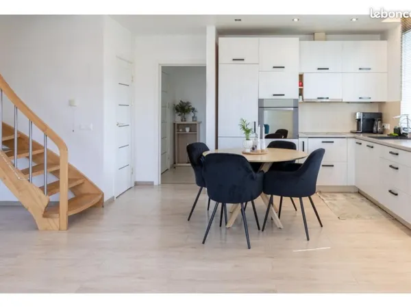 Appartement 3 pièces 77 m² 