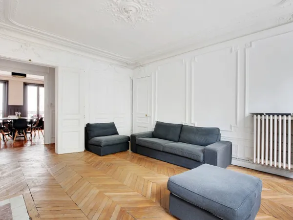 PARIS IX - APPARTEMENT 4 PIECES 3 CHAMBRES 110 M2 