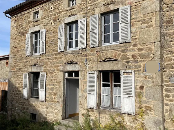 Maison avec grange 
