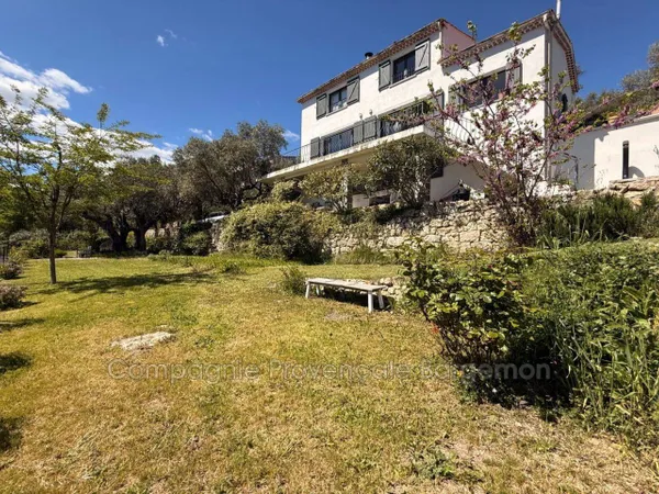 Maison 2 pièces 125 m² 