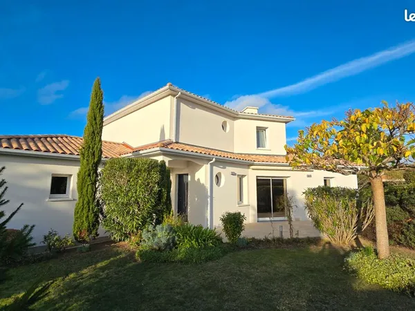 Maison 6 pièces 143 m² 
