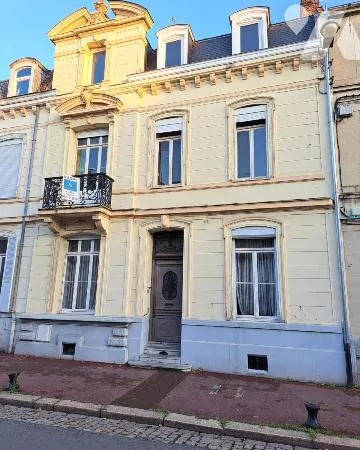 Maison 9 pièces 238 m² 