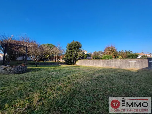 Terrain constructible 448 m² 