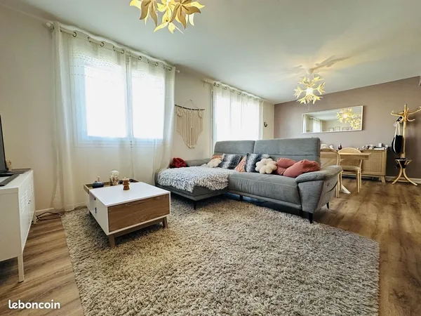 Appartement 4 pièces 83 m² 