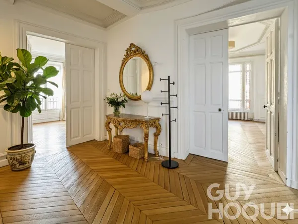 Appartement 5 pièces 135 m² 