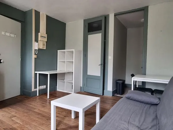 POITIERS HYPER CENTRE, Studio meublé de 22 m² 