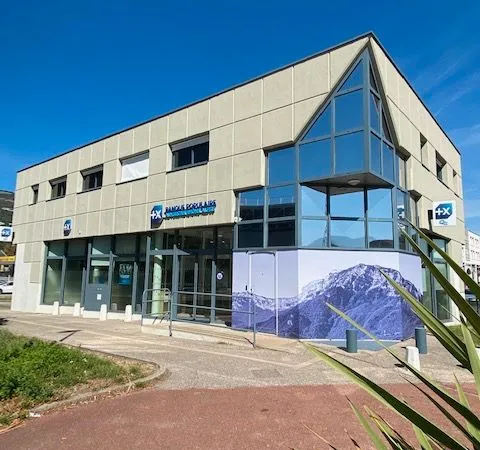 ESPACE BUREAUX DIVISIBLES 187 M2- pas de travaux à prévoir-stationnement aisé -proche rocade 