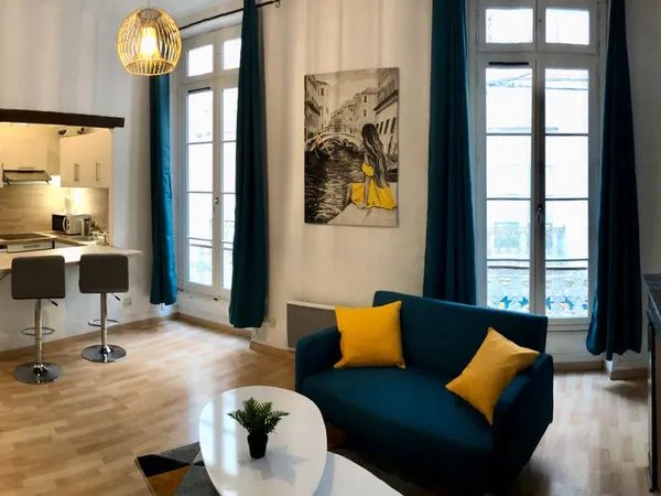 Agréable T2 45 m² tout équipé Halles-Mairie 
