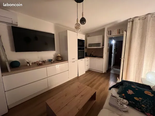 Studio en parfait état 