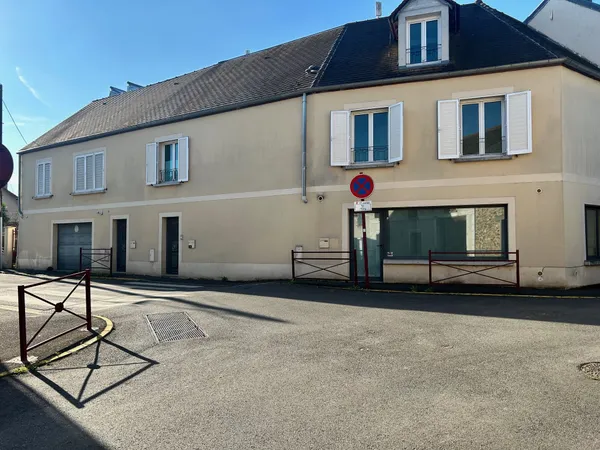 LINA (91) - MAISON DE VILLE A VENDRE - TRIPLEX AVEC GARAGES 