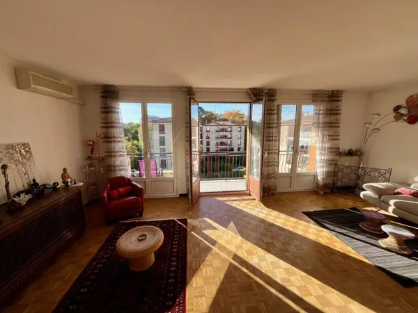 Appartement 3 pièces 79 m² 