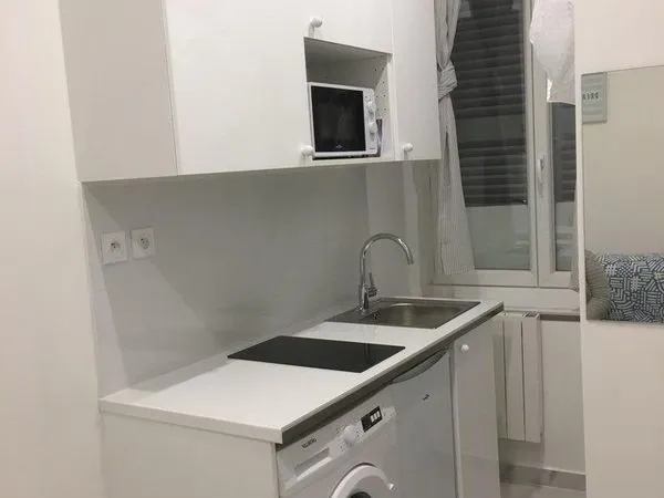 Studio equipé et meublé 