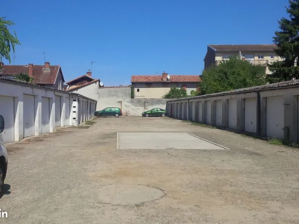 Garage box garde meubles 