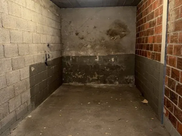 Parking 12 m²