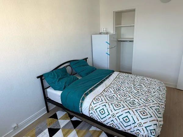 Location de belle chambre meublée à Pontoise éligible CAF/APL 