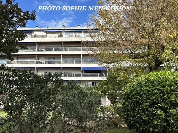 Appartement 2 pièces 77 m² 