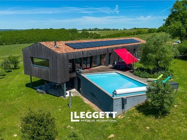 Maison 10 pièces 205 m² 