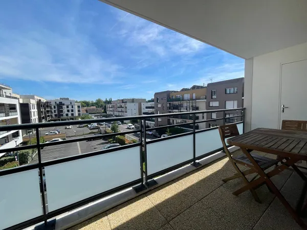 Appartement 4 pièces 77 m² 