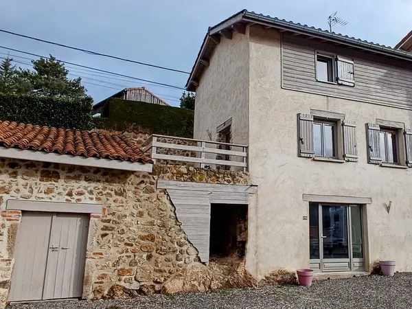 Maison mitoyenne 77m² 2 chambres+bureau 