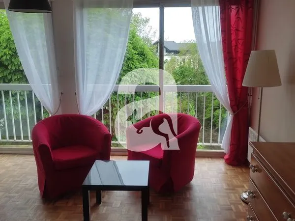 Studio 1 pièce 29 m² 