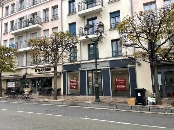 Boutique 3 pièces 65 m² 