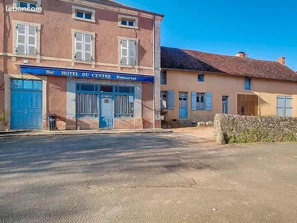 Maison 10 pièces 330 m² 