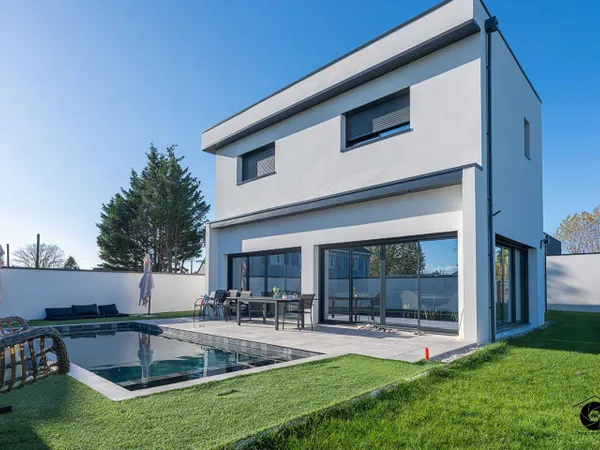 Maison 6 pièces 205 m² 