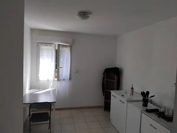 Studio 1 pièce 23 m² 