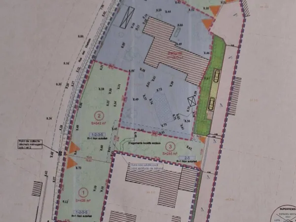Terrain 386 m² 