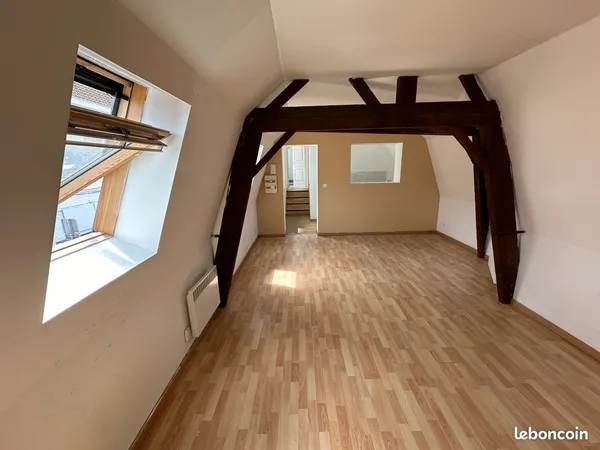LYS lez LANNOY GRAND STUDIO 35 M2 