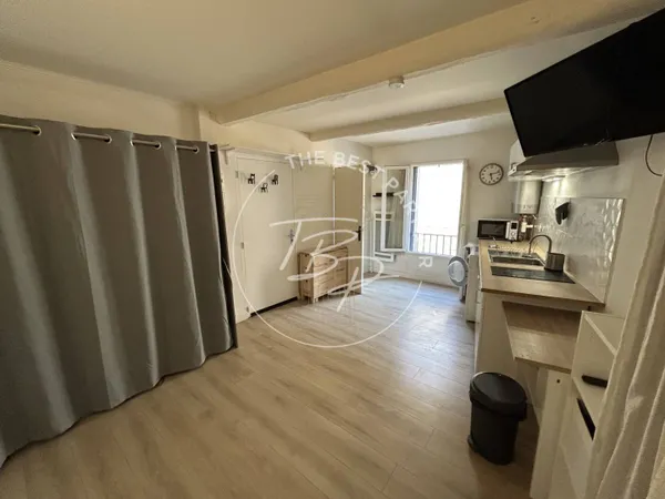 Studio 1 pièce 20 m² 