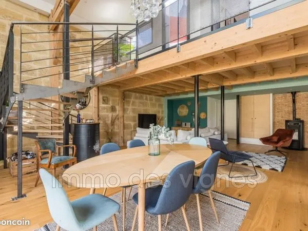 Appartement 4 pièces 163 m² 
